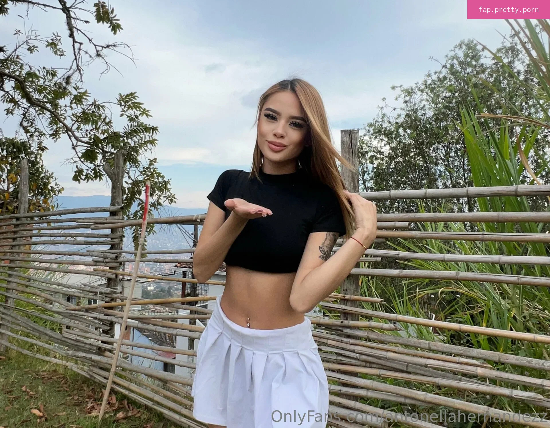 antonellahernandezz - Photo #08