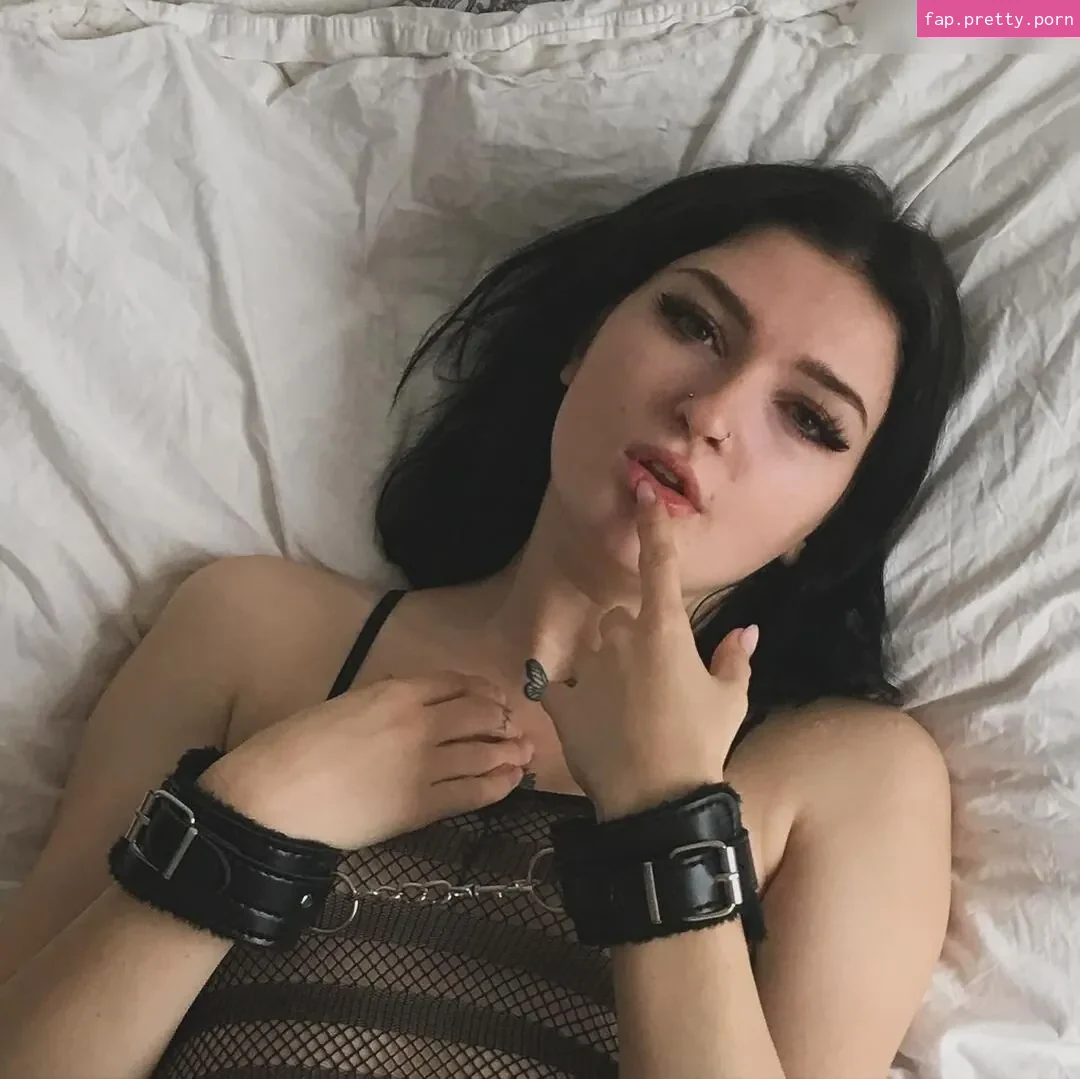 antonianyx - Photo #01