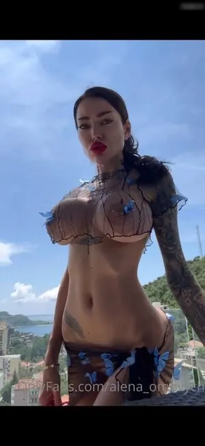 Alena Omovych