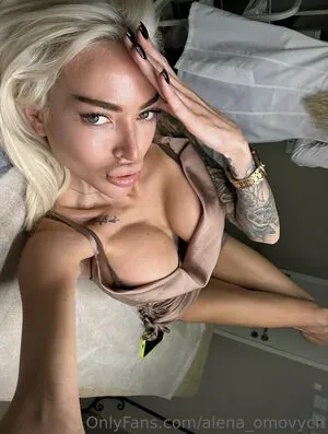 Alena Omovych