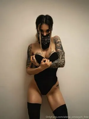 alena_omovych_free