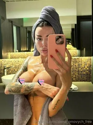 alena_omovych_free