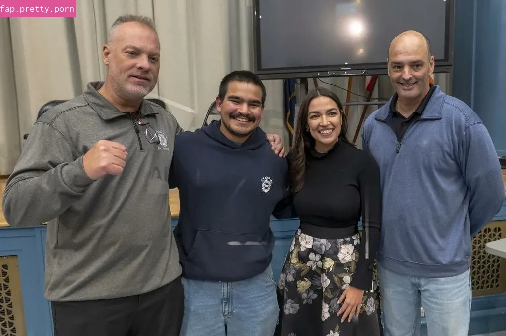 Alexandria Ocasio-Cortez - Photo #30