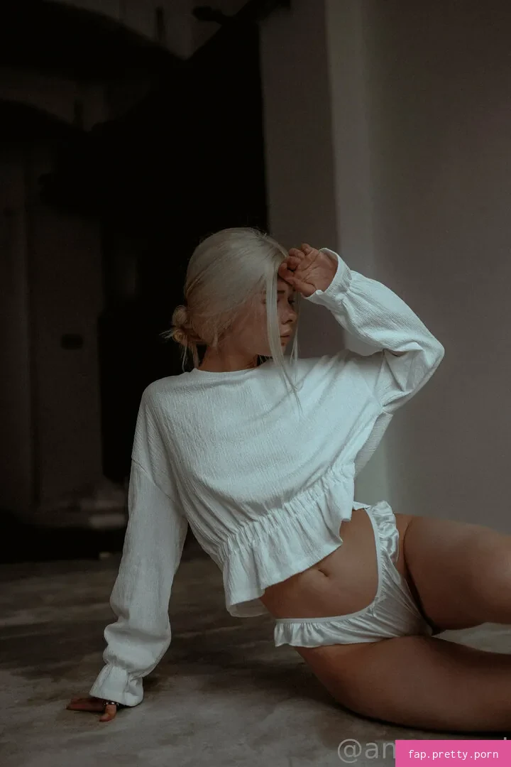 anna.ocori - Photo #72