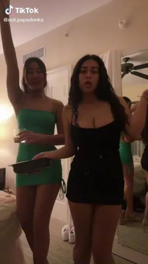 alex.papadonker