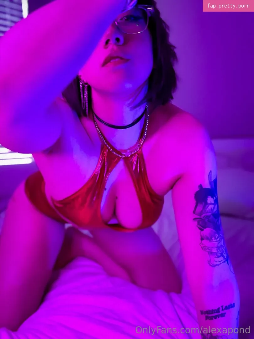 Alexa Pond - Photo #50