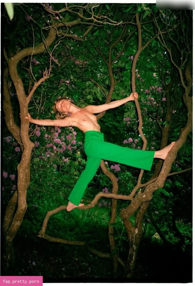 Alice Phoebe Lou - Photo #34