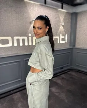 Amira Pocher