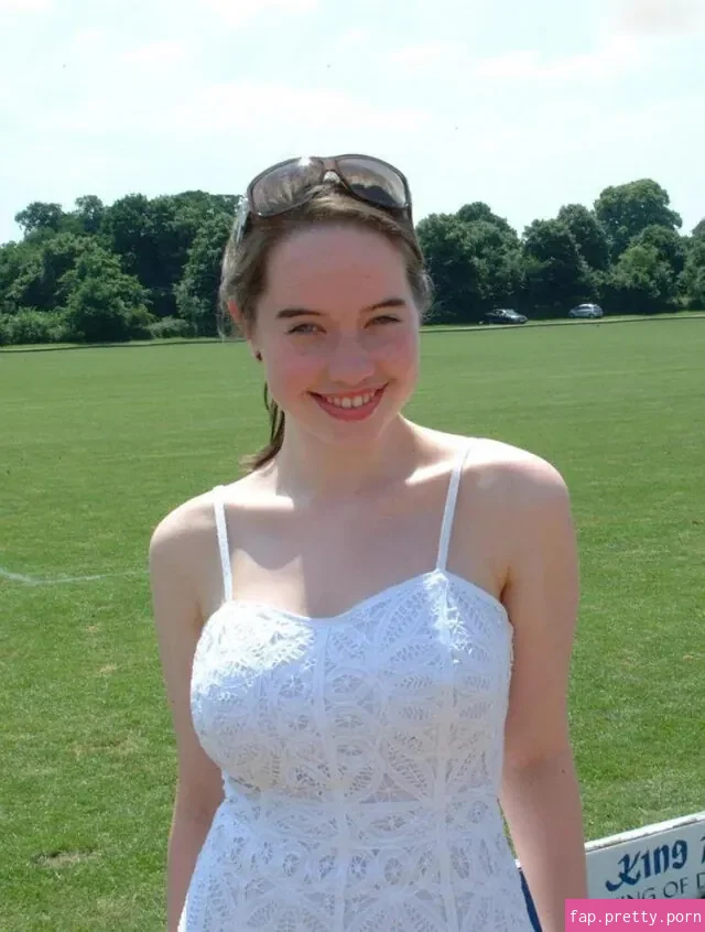 Anna Popplewell - Photo #09