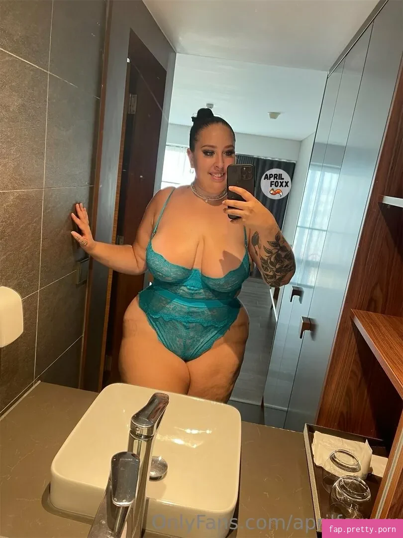 aprilfoxxxx - Photo #00