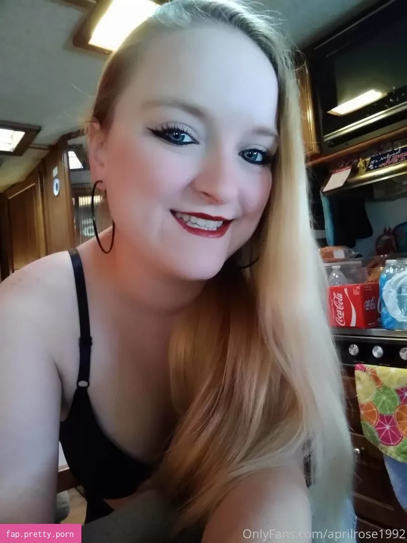 aprilrose1992 - Photo #15