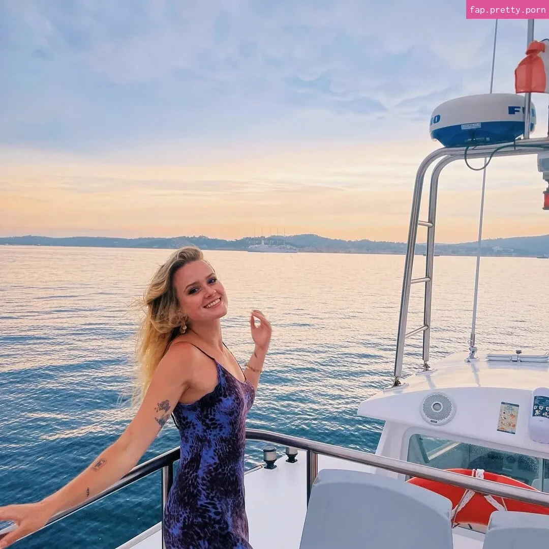 Ava Phillippe - Photo #18