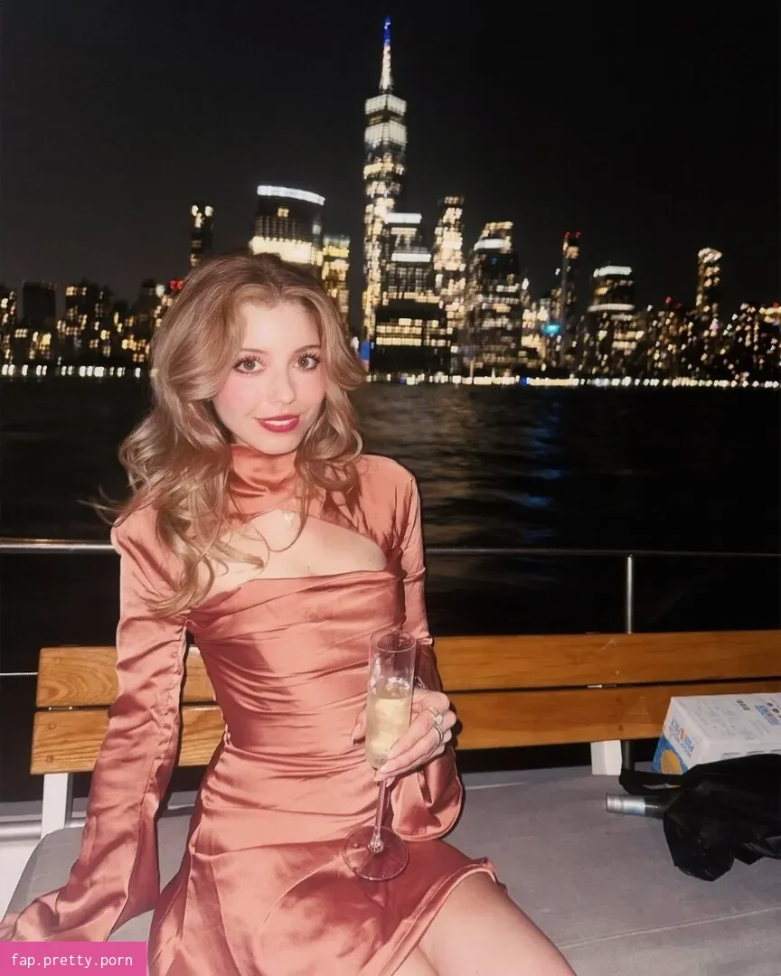 Alicia Quinn - aliciavquinn - Photo #06