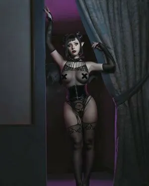 Aoy_Queen