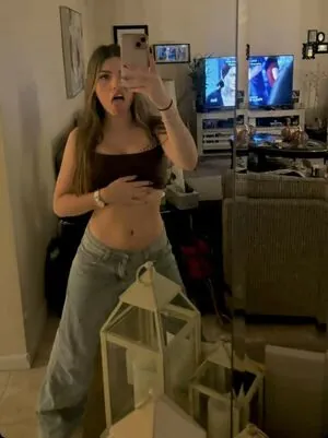 Ava_quijije
