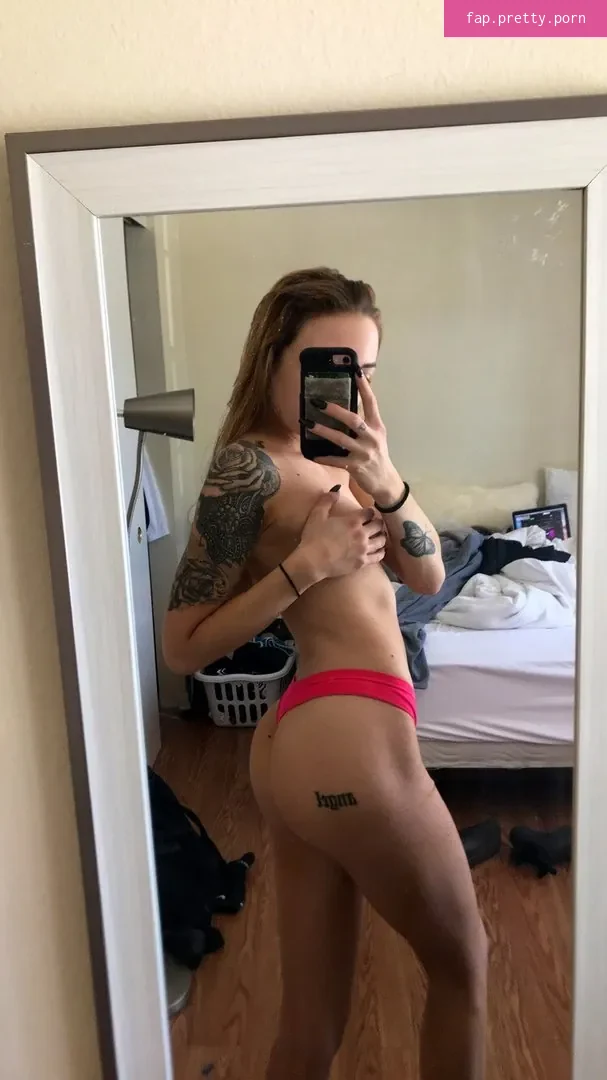 Alexandra Rose - Photo #10