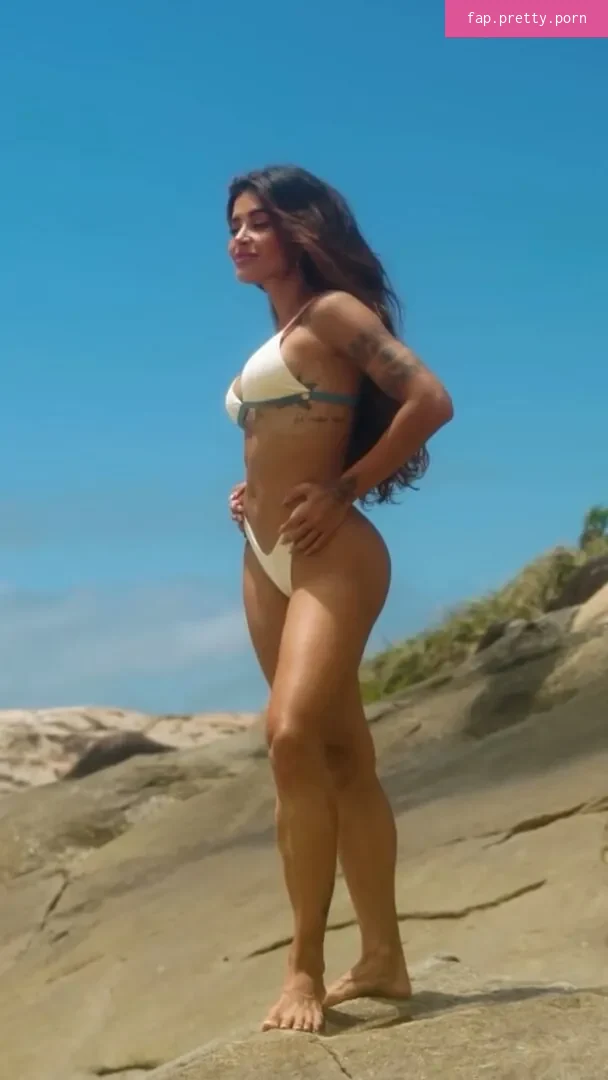 Aline Riscado - Photo #08