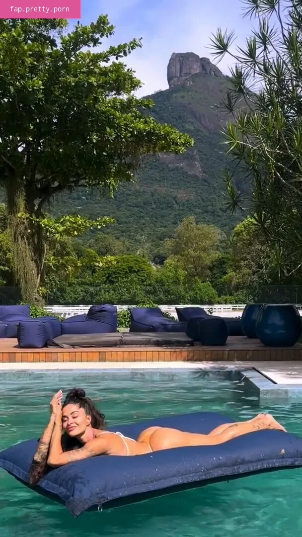 Aline Riscado - Photo #24