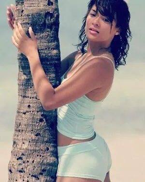 Alisa Reyes