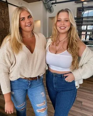 Amanda R