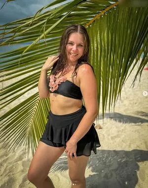 Anastasia_rose_official