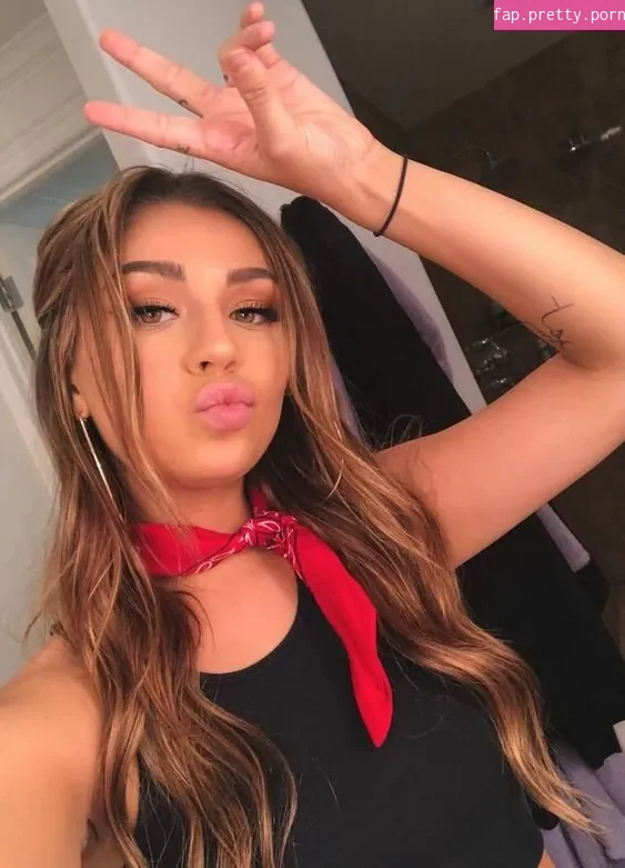 Andrea Russett - Photo #08