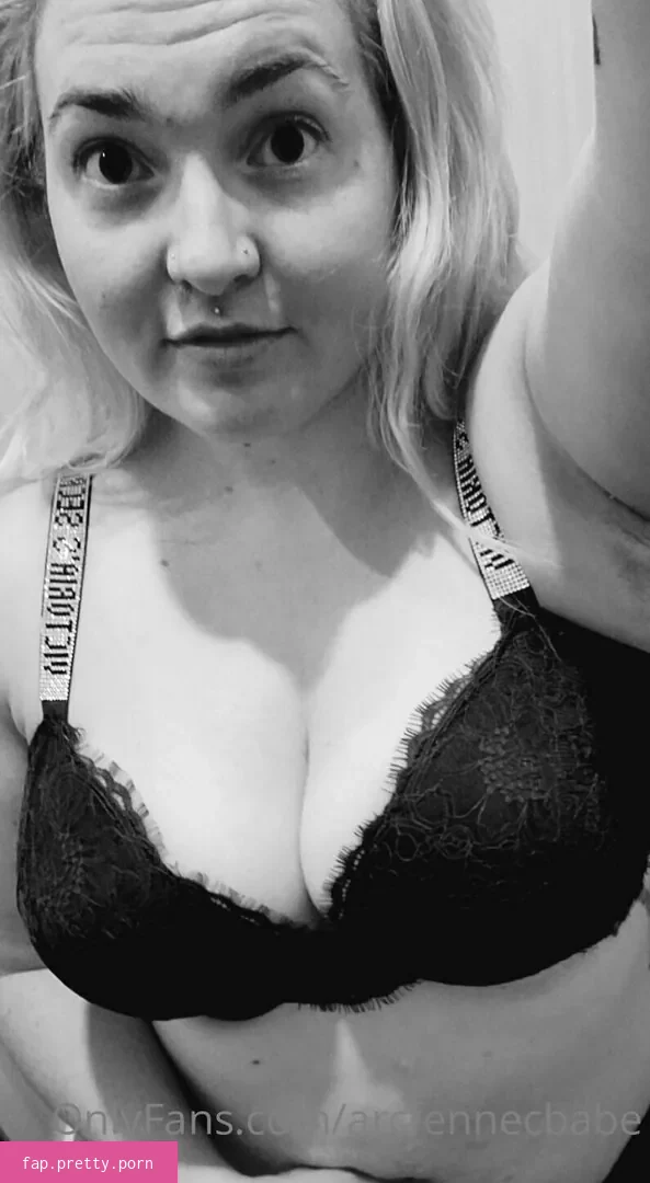 arcfennecbabe - Photo #33
