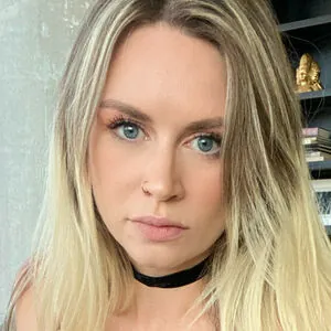 Aria Rayne