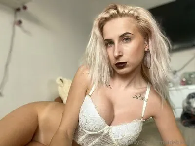 ariablonde