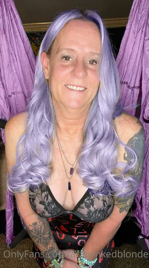 artsyinkedblonde