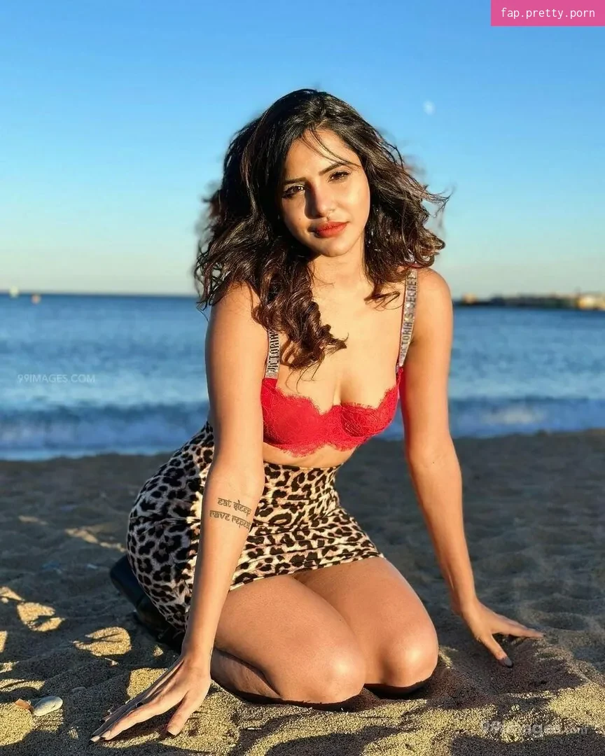 Ashu Reddy - Photo #51