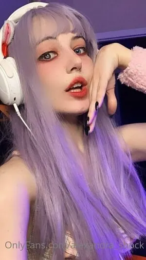 alexandra_shock