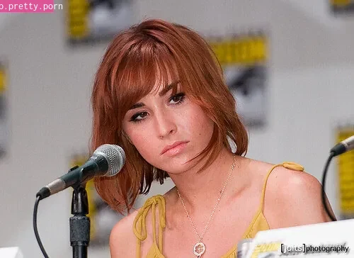 Allison Scagliotti - Photo #08