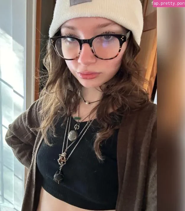 Alyssa Schwartz - Photo #03