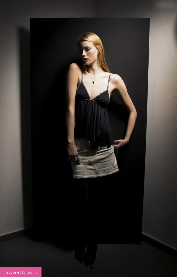 Alyssa Sutherland - Photo #73