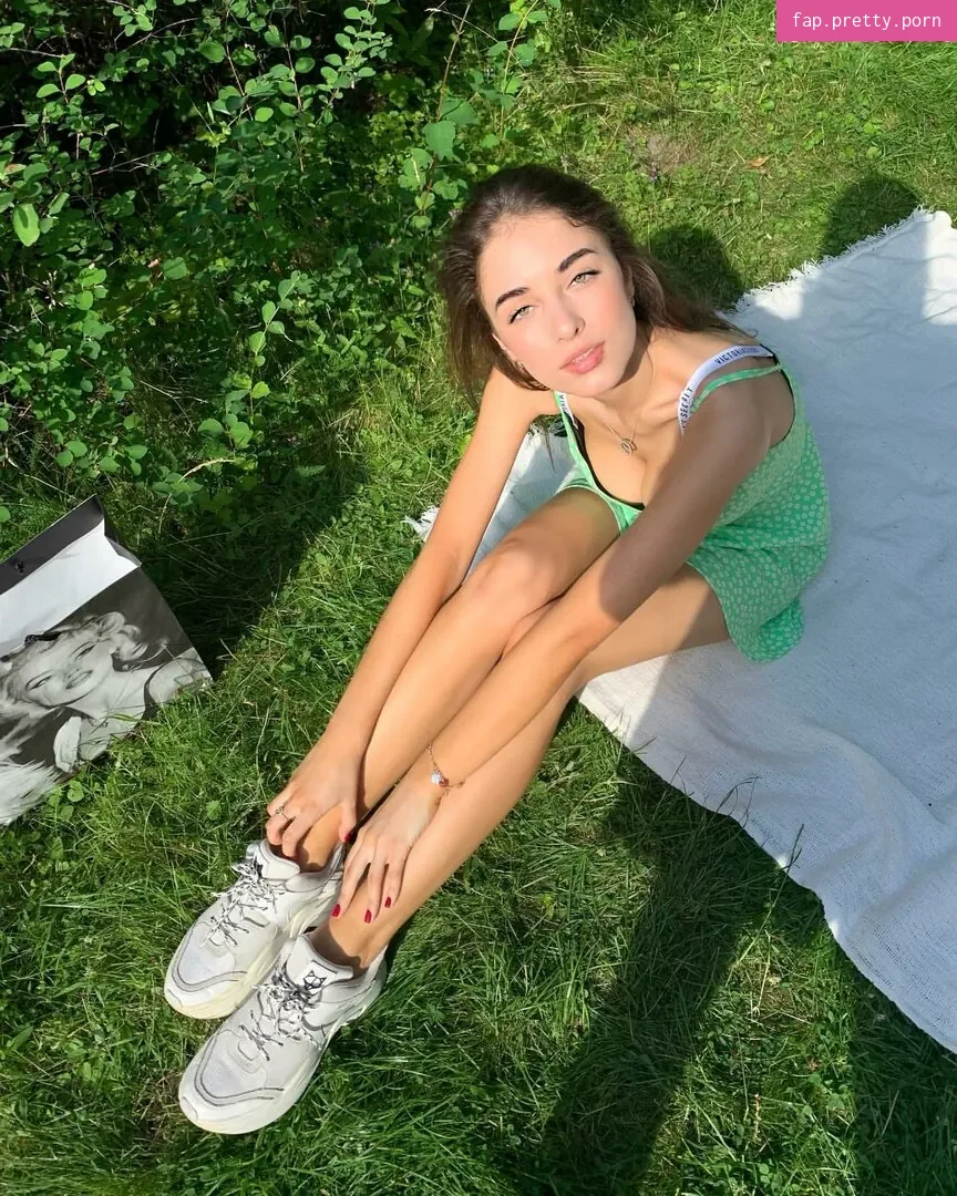 anastasiia_sin - Photo #03