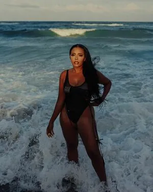 Angela Simmons
