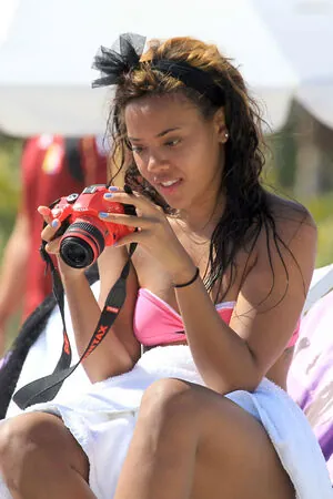 Angela Simmons
