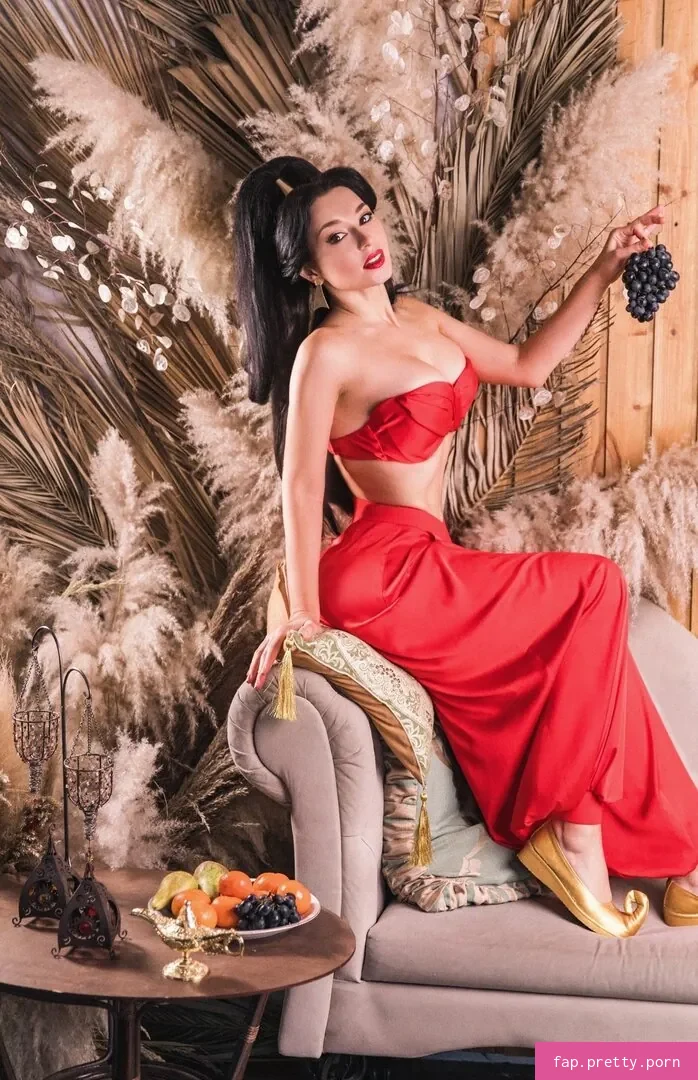 Ann Shakhovskaya - Photo #08