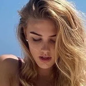 Anna Stock