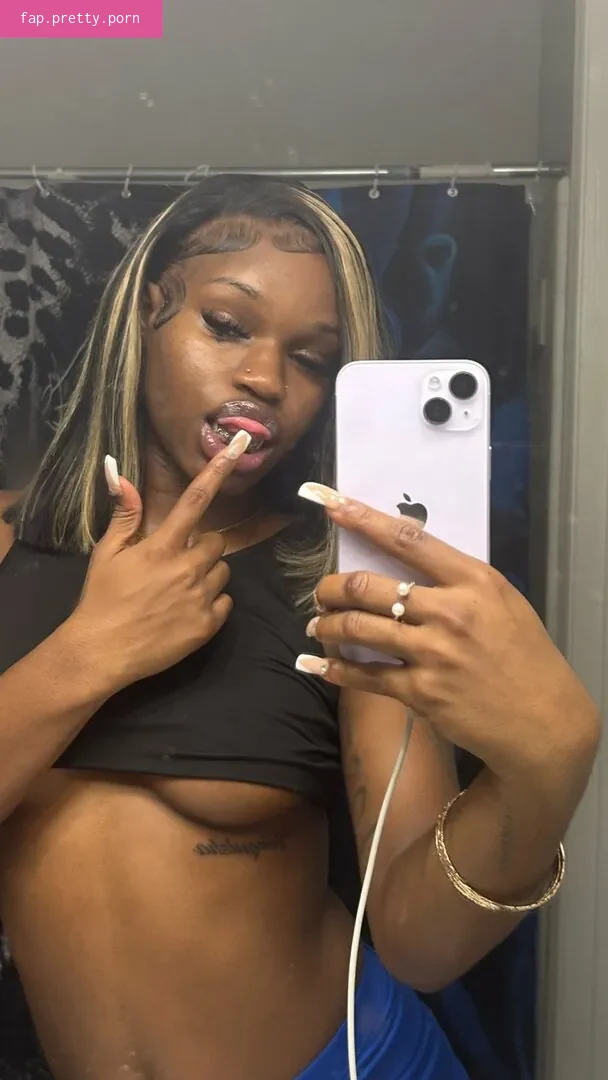 ashgotcash01 - Photo #02