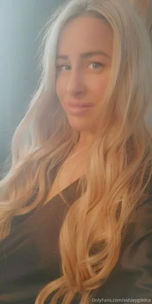 ashleygoldca