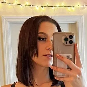 ashleyhott