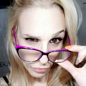 ashleypink80
