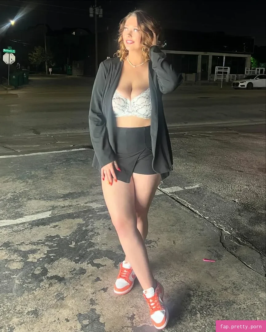 Ally Theis - Photo #06