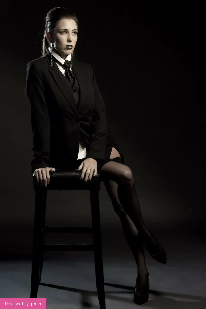 Amanda Thompson - Photo #28