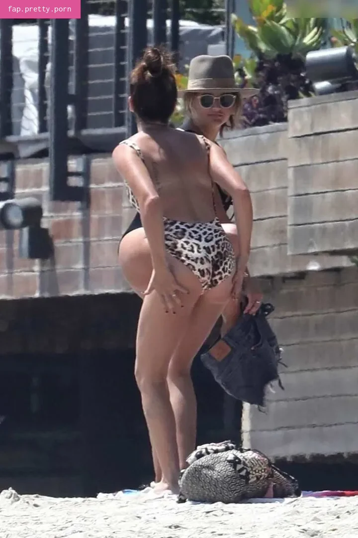 Ashley Tisdale - Photo #10