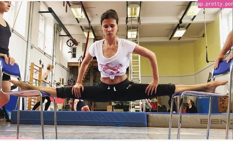 Aylin Tezel - Photo #45
