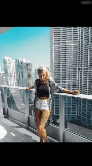 Angi.Unique