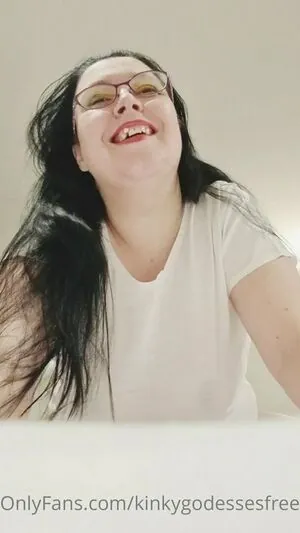 aussiegiantessfree